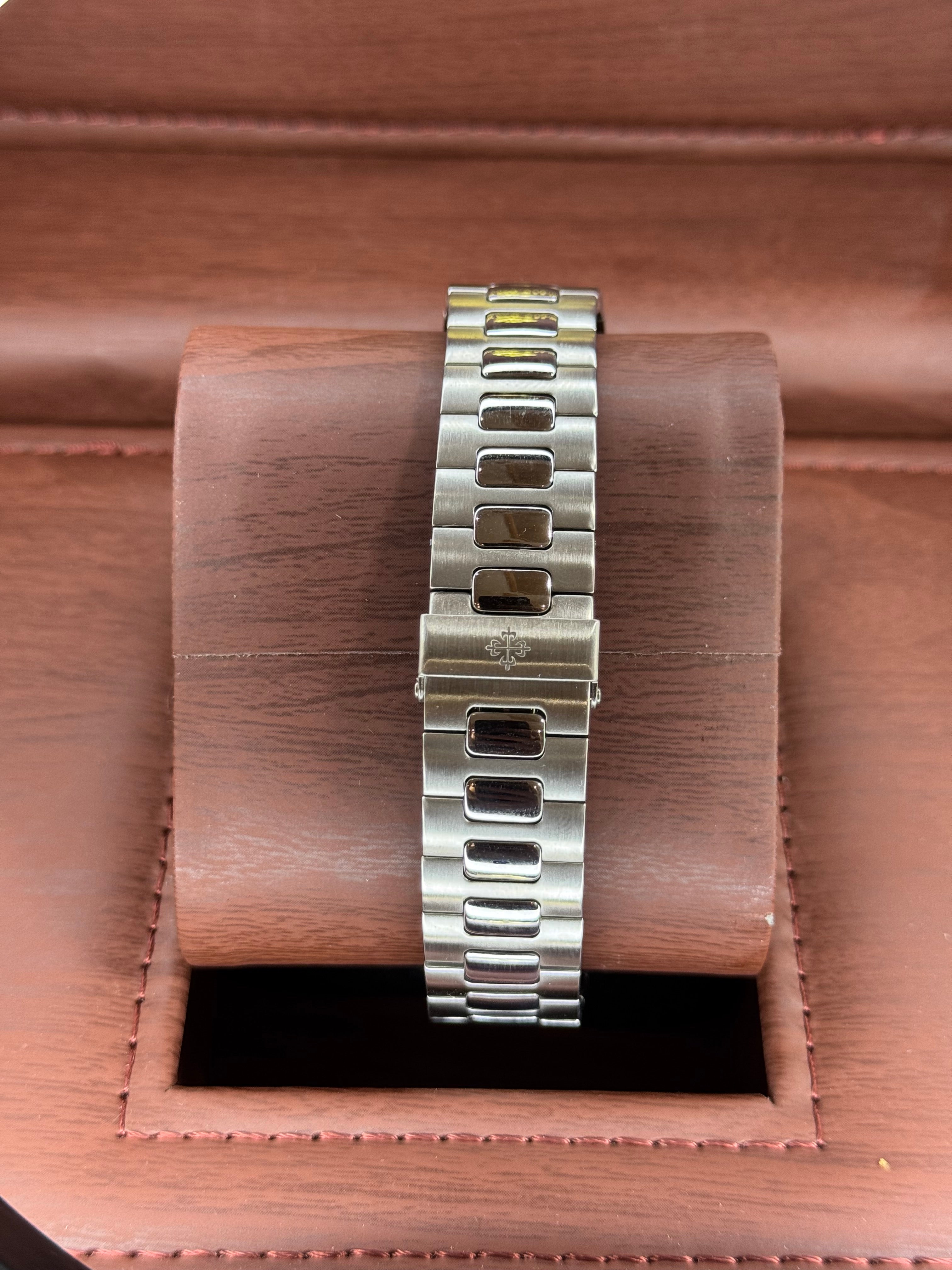 PATEK 5711